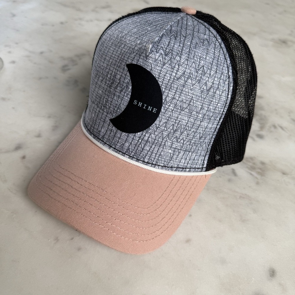 prAna Women's Shine Unisex Journeyman Trucker Hat Champagne Moonshine Snapback